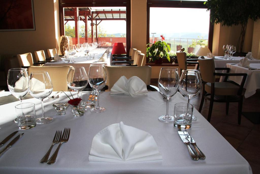 Hotel Cvilin Κρνοβ Εξωτερικό φωτογραφία